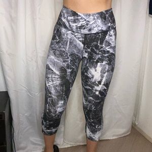 Women’s Nike Dri Fit 3/4 Leggings